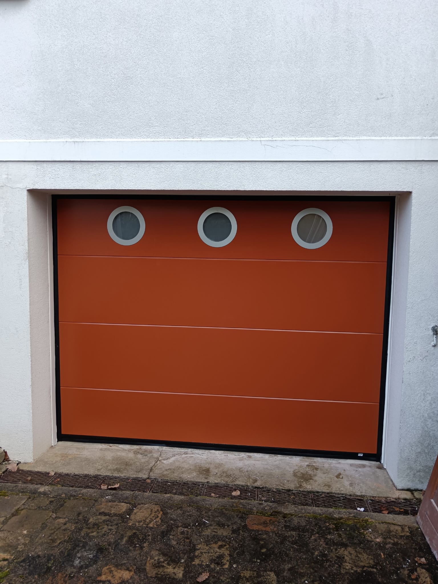Porte de garage sur mesure PEC Grosfillex